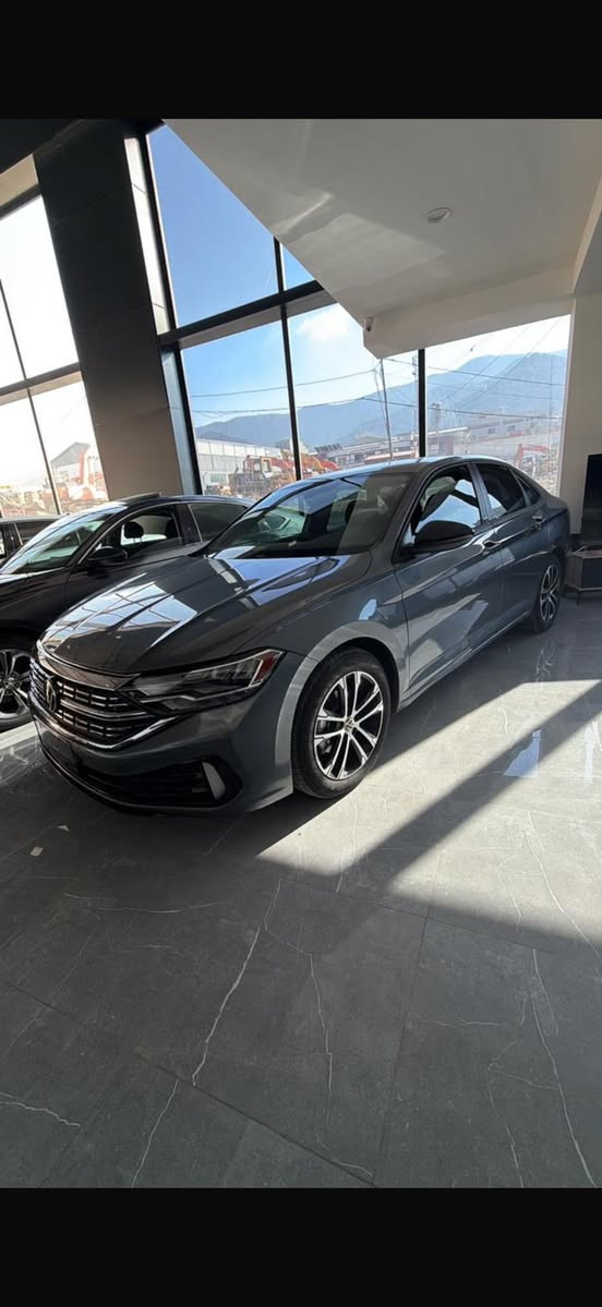 فولكسفاجن-جيتا موديل ٢٠٢٤ بدون دواخل بدون ايرباك فقط بوند صبغ ماشيه ١٢ الف فقط السيارة كلش نظيفة سعر مناسب للاستفسار ***********
