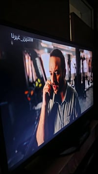 LG • شاشة ٤٢ بوصة • نظيفة