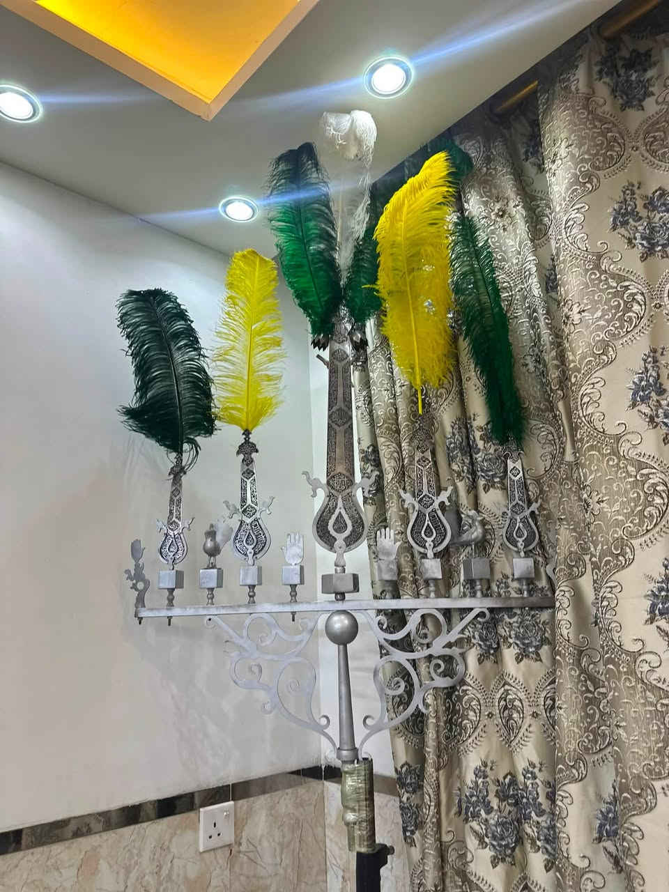 علم زنكي البيع
ابو المتر العدد5
كامل مع الريش نفس بل صوره
جديد
***********
السعر 225 الف
المكان بغداد
