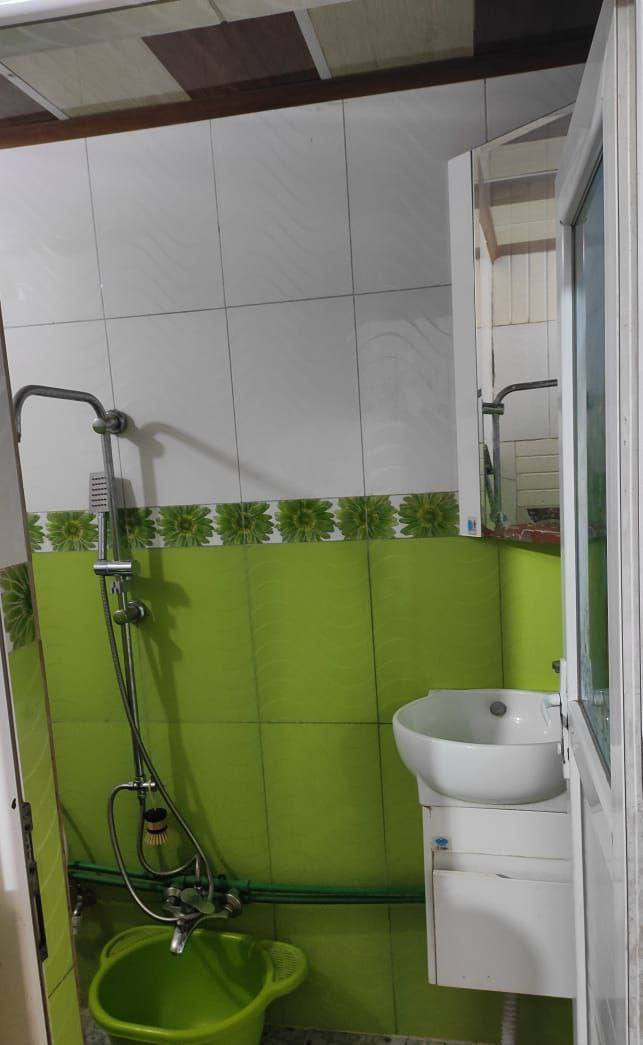 السلام عليكم. 
١٠٠م.طابق ونصف حي النداء منطقة ٤٧قرب جسر شارع الكفيل ثاني شارع وجه كافة.. 
السعر ١٠٠ 
***********
