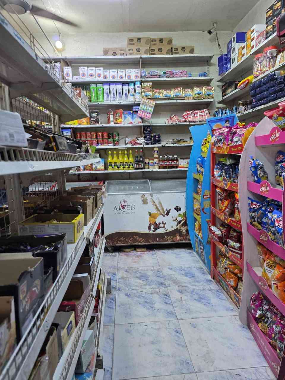 أسواق للبيع
السلام عليكم أسواق للبيع 
يحتوي على (4) برادات 
و (3)مجمدات 
وسبالت عدد (2)طن ونص 
و(4)كامرات معا الشاشه 

مكانه ميسان -حي الثوره-قرب مدرسة امانه بنت وهب 
***********
الستفسار عبر الهاتف
