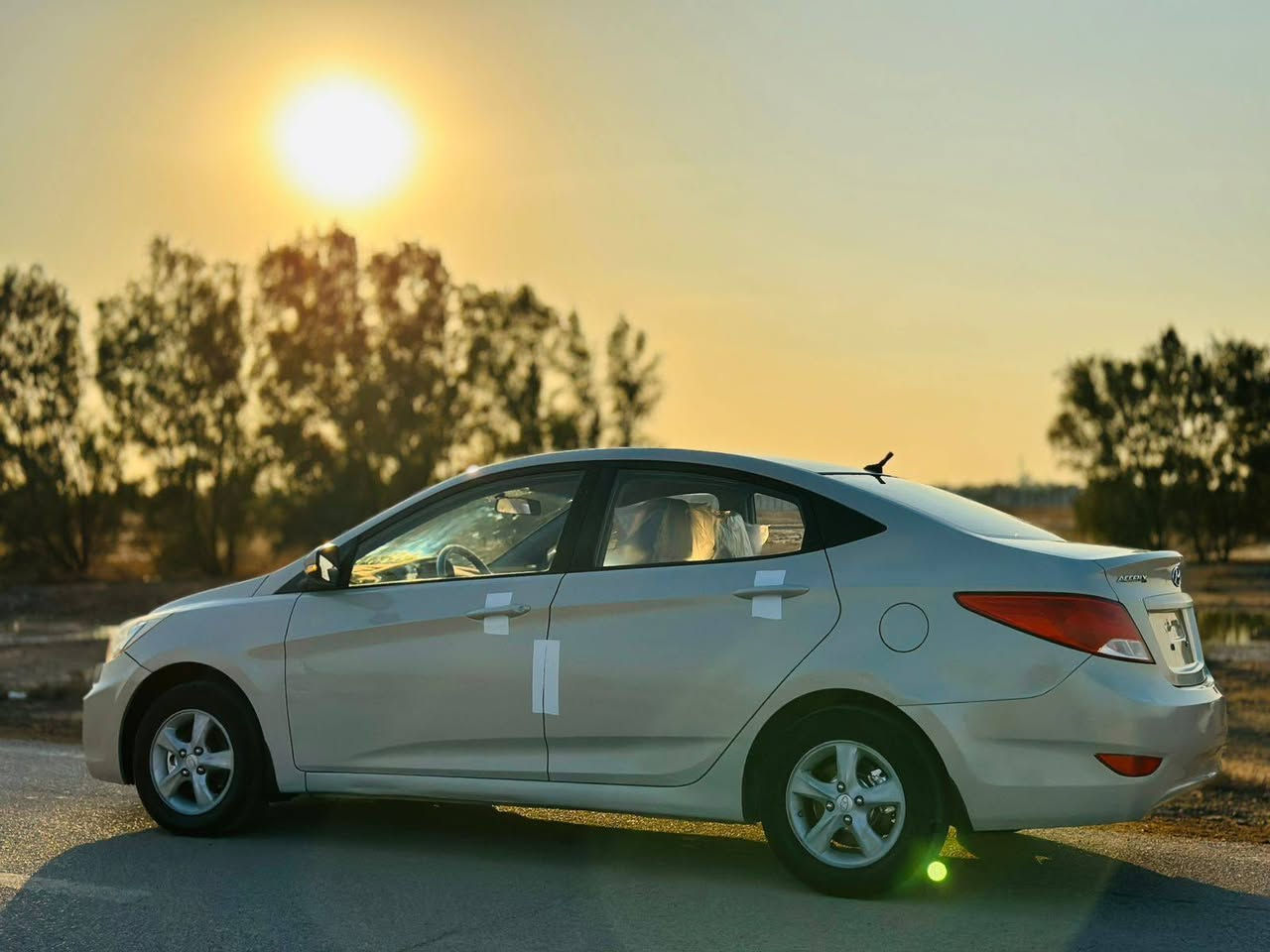 السلام وعليكم للبيع اكسنت مديل ٢٠١٦ محرك ١٤٠٠ خليجي كفاله من صبغ والفتح بيها مكان بارد وشكم رصعه فقط سياره جديده ربع ما تصرف عليها جاهزه حداديه صدر دبلات تايرات كلشي جديد رقم بغداد الجديد ب اسمي وعده ٥ اشهر بمقدمه او نقد فقط للاستفسار لاتصال  *********** موجود واتساب او راسلني خاص
