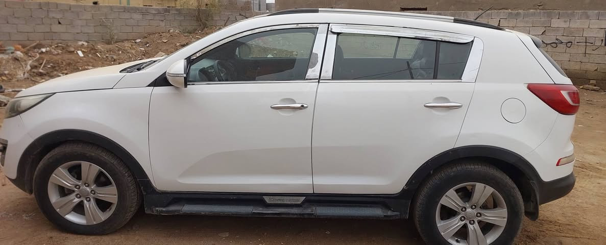 سلام عليكم كيا سبورتج ٢٠١١ فول بنو راما صبغ عام وارد خليجي السياره جاهزه رقم سليمانيه جديد
سعر ١٠٥ ورقه وبيه مجال 
مكان واسط العزيزيه 
***********
***********
