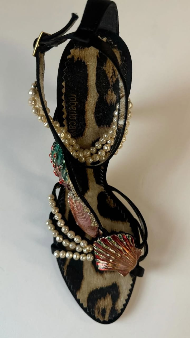 للبيع كلهن ماركات اصليه ١٠٠٪؜ الاستفسار ع الخاص لطفا


**إذا كنت صاحب هذا الإعلان وتريد حذفه لأي سبب، رجاءا أرسل رسالة إلى الدعم الفني**