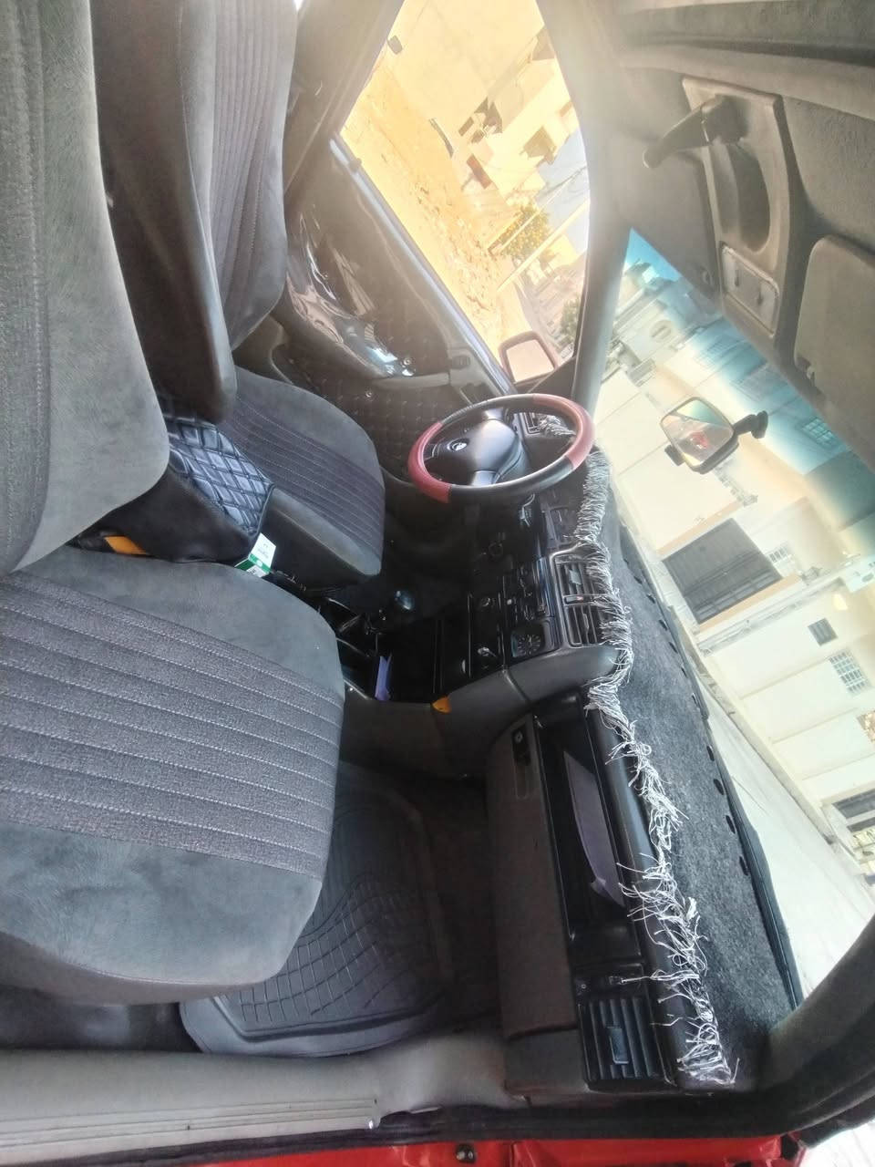 اوبل فكتره موديل ٩١ حجم ٢٠ محرك +  صبغ عام جمالية  كهربيات كلها شغال عل وضع شركه جامات كهربائي مرايه كهربائي سلايت باتري زوج تايرات جديده رقم ألماني  سنويه لحد 27   مال جناي كاربون بأنز ين    سياره متصرف على دينار داخل حيل نضيف حداديه من كلشي      *********** ***********
