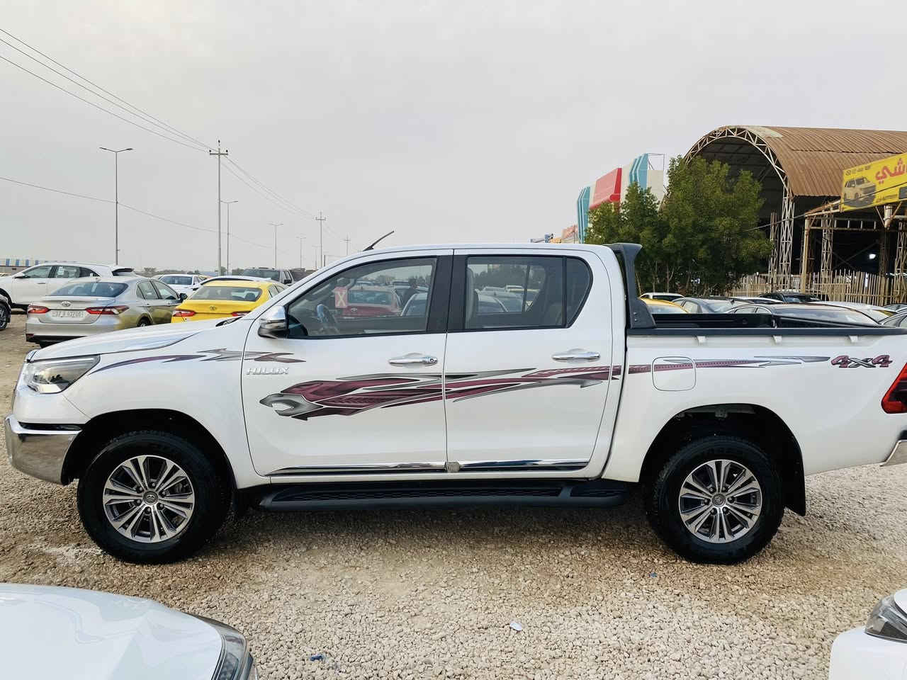 #يالله تيوتا هايلوكس موديل 2023  
سعودي كفاله عامه مرقم وجاهز 
بسم المشتري فول موصفات بصمه 
الـسعر 320$ مـوجوده المثني الرميثه 
تـفاصيل واتـساب (***********)
