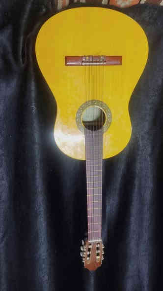 كيتار للبيع زعفرانية قرب اربع شوارع سعر 80الف صوتة اخبل***********
