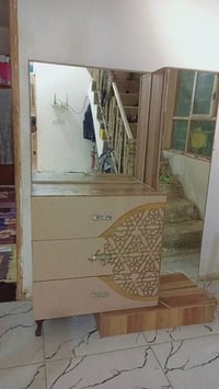 غرفه اخشاب • للبيع • قابل للتفاوض