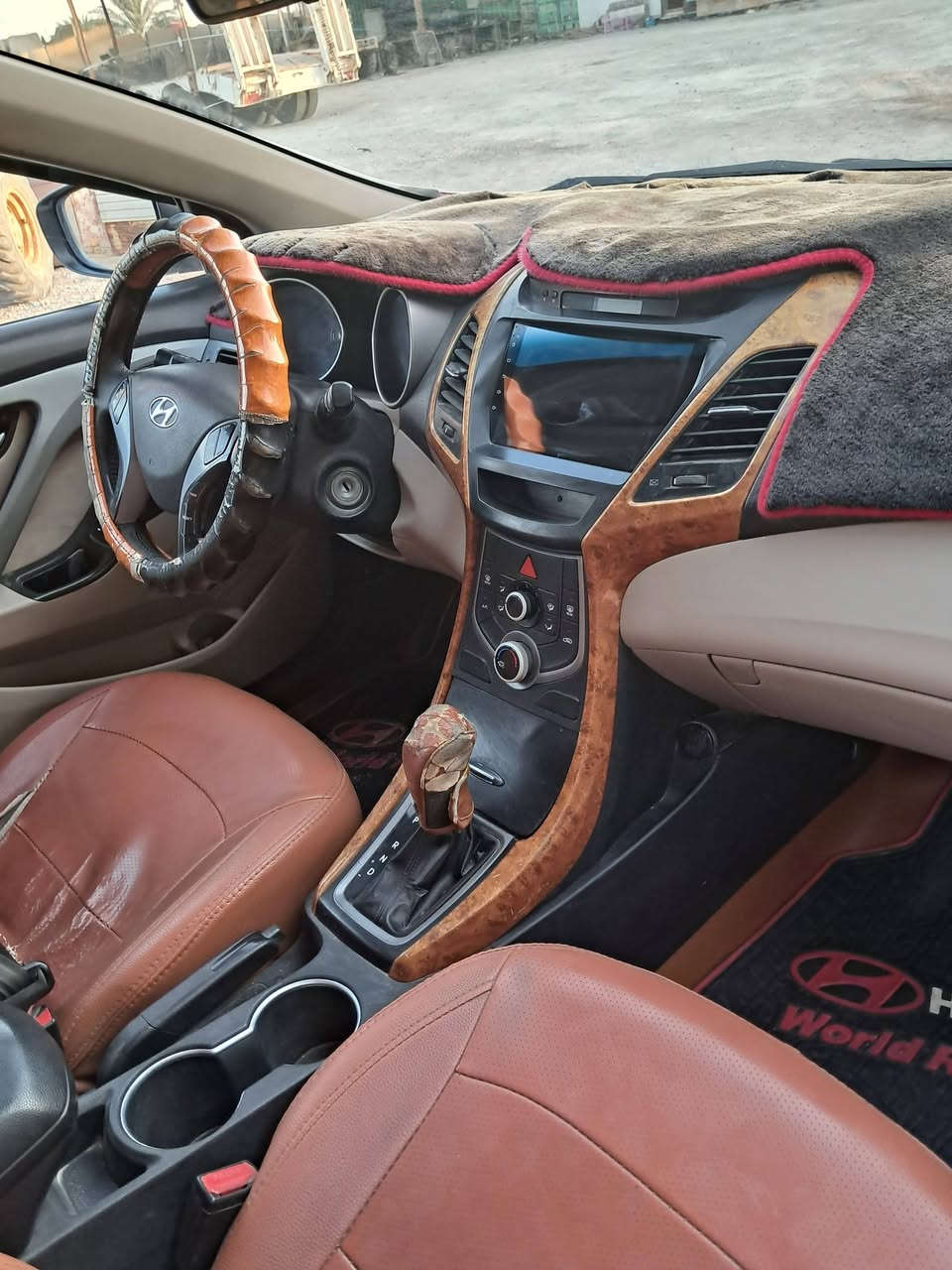 سلام عليكم النترا ٢٠١٦ خليجي بيه حالبوب بلقماره وبيه كازكيت مبدل السعر ١٢٠ وبيه مجال ***********
