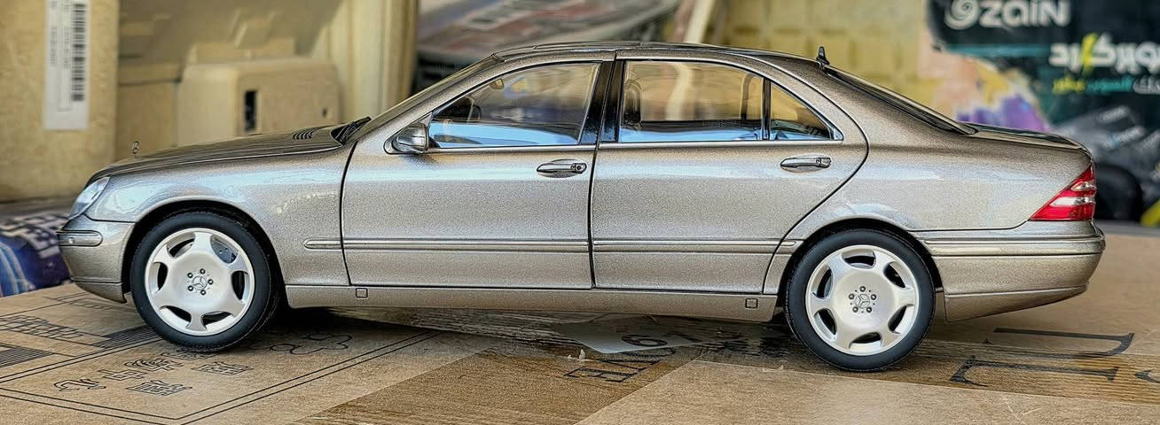 Mercedes-Benz S 600 (2000-2005)
الملقبة غواصة 
ماركة نوريف تغليف شركة مارسيدس 
حجم 1.18 تفاصيل جدا دقيقة دواخل مخمل 
سعر 165 الف مكاني مركز حله يتوفر توصيل محافظات


**إذا كنت صاحب هذا الإعلان وتريد حذفه لأي سبب، رجاءا أرسل رسالة إلى الدعم الفني**