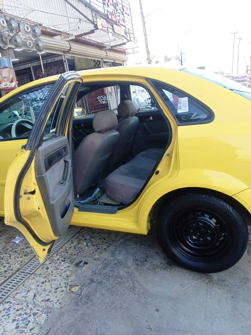 اوبتره 2011 شركه العامه مصبوغه احزام اثر جراد فقط السياره مكفوله مكينه جديده مال حاويه وكير خير   الله تخم تاير خير من الله صدر امامي وخلفي نظيف داخل سياره رصاصي دوشمه نظيفه 
السياره جاهزه مجهزه من كل النواحي ربع ماتصرف عليه ✅ 
تحويل مباشر مصفره هيئة والغرامة سعر السياره 67 وبيه مجال العنوان بغداد ***********
