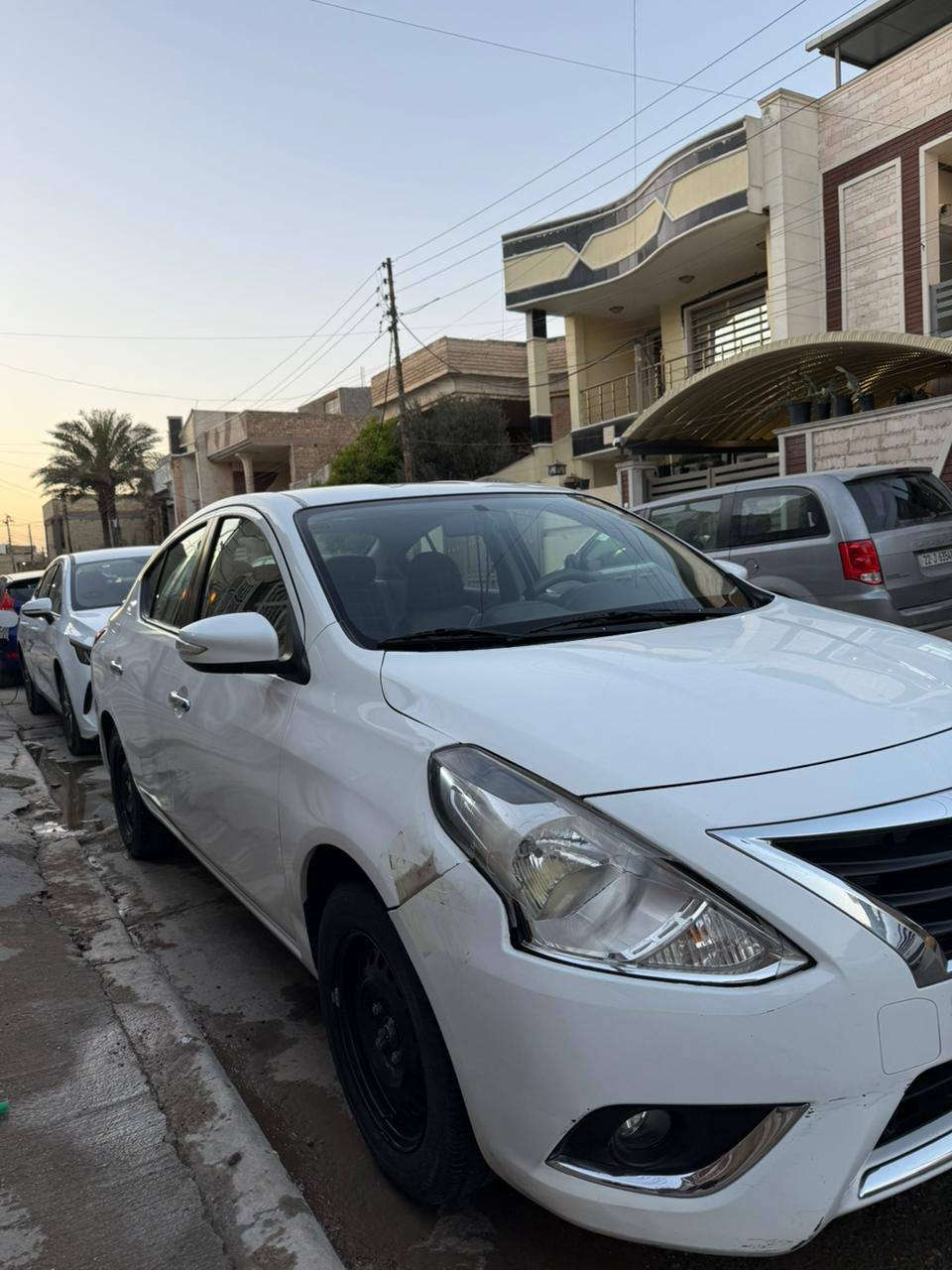 سني هندي موديل 2024 ماشيه 45 سياره مداريها من ناحيه الدهن والبانزين حيل تحكمات جهتين شاشه قطعتين تبريد اشاير مري السياره جاهزه وموضح شنو الي بيها  اي شي خابرني وتدلل 
السعر /118 قفل
الرقم/***********
المكان/الدوره
