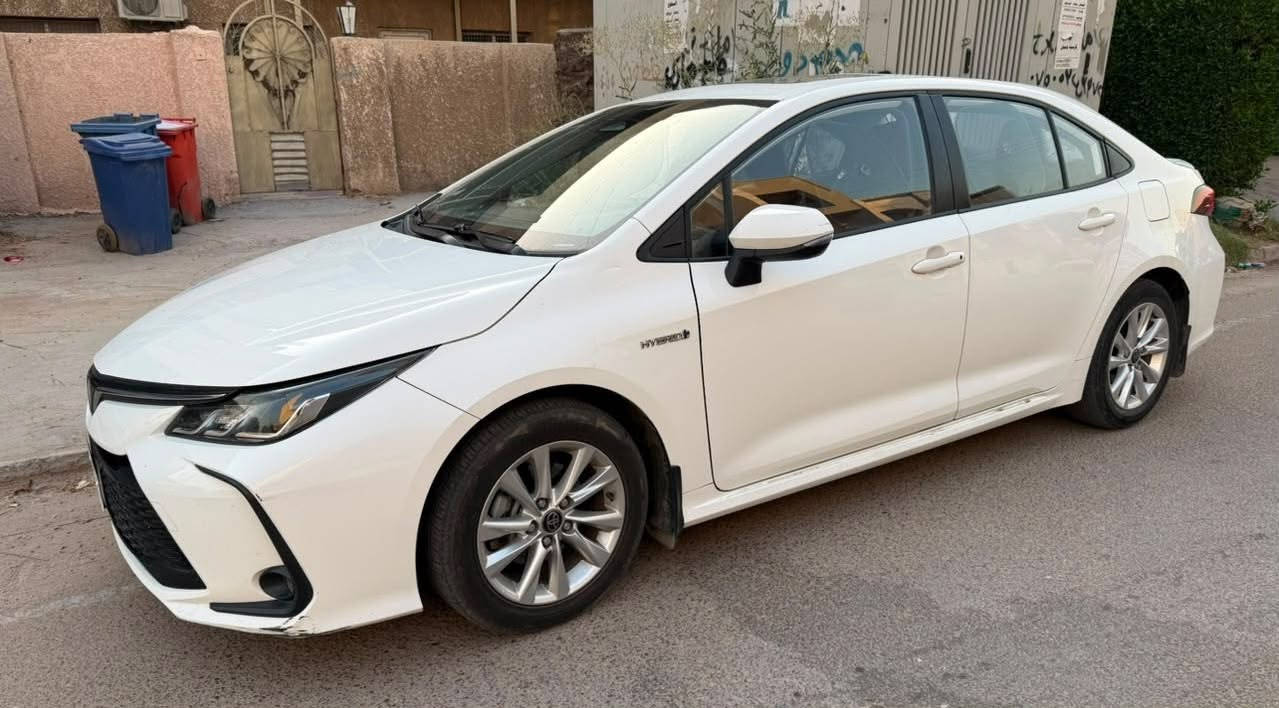 سلام عليكم
كورلا هايبرد  شكل الخليجي٢٠٢٣
كشنات جلد 
تبريد قطعتين 
رادار 
فتحه 
اشاير بالمري 
وباقي مواصفات الهايبرد معروفه
ماشيه ٥٢ وقابله للزياده
السياره نظيفه ومكفوله من الضربه والصبغ بيها ملاحظات بسيطه موضحه بالصور مكان السياره بغداد اليرموك للاستفسار *********** متواجد واتس اب
السعر 140 وبيها مجال بسيط حك الجيه
