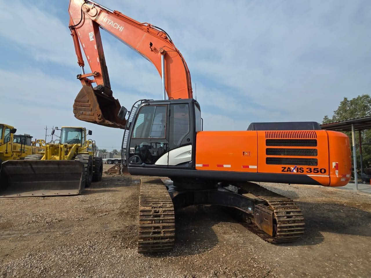 بسم_الله_الرحمن_الرحيم
يتوفر  لدى شركة سيد مؤيد الياسري للتــــــجـارة العــــــــــــامـــــــــه⚡️  
بســم الله 
سلام عليكم 
للبيع حفاره هيتاشي 
جي فايف 
دخول جديد 
حجم ZAXIS 350
بم ونوزل 
موديل 2014
فقـط العشـاق الجديـد
عدادالعمل2600 ساعه 
كلشي وضع الشركه
عنوان الشركة بابل جبله طريق صويره
(الاتصال 📞:والاستفسار
***********
***********
***********
وارد اليابـان مكفـوله كفـاله عـامه
نظافه جيده جداً
