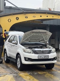 تيوتا فورچنر ١٢ خليجي سيارة كلين مابيها اي نقص ع وضع الشركة بيها فقط ش...