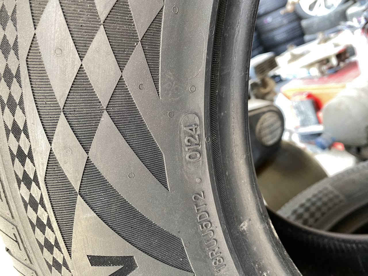 السلام عليكم تتوفر اطارات باله درجه اوله مكان بابل خدمات امجد رسول ***********
