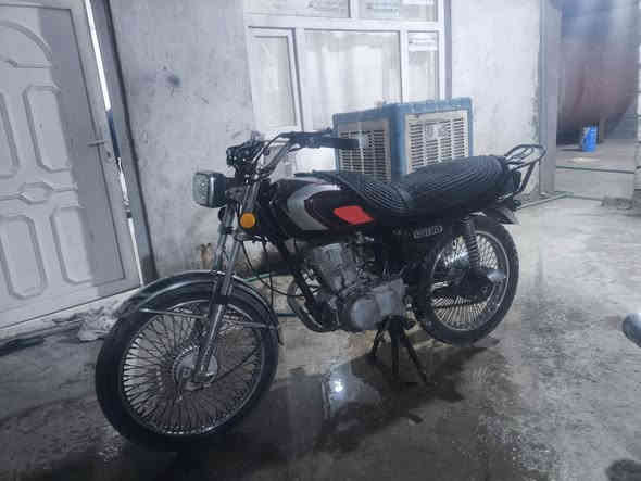 للبيع نامي (3) احرف مابي اي عيب بدون اوراق 
لايت زنون وياله تانكي كشن نضيف 
دبلات ضفيره جديده بس يحتاج باتري 
سعر (350) بي مجال 
رقم التلفون ***********
