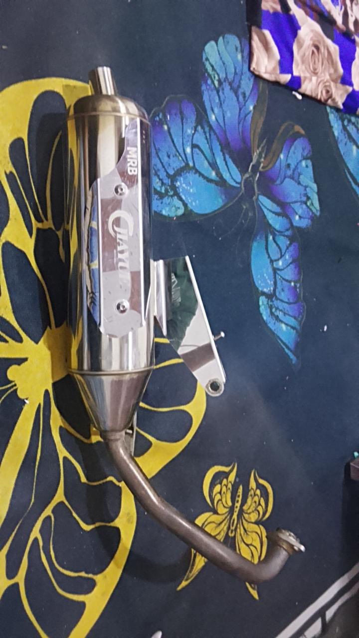 صلنصه رياضي مسخدمه شوي لا ملحومه ولا كسر ولا يش نضيفه سعره65 رقم التواصل***********
