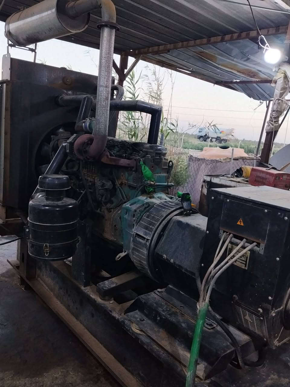 مولده للبيع نضيفه V10 بيه خيط بخار قليل راس توليد 250 كيفي 60$ وبيه مجال : ***********
