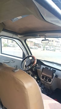 ليفان ٢٠١٤ مصبوغه عام بدون ضربه مزاد وزارة الداخلية رقمها بغداد قيد ال...