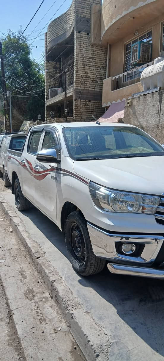 هايلوكس موديل 2020 كير عادي ممشى السياره 147 الف رقم سليمانيه وبأسمي السنويه تنتهي سنه 2030  السياره مدوشمه أرضيه وكشنات السياره مكفوله ماعدا طخه بسيطه ممصلحه بالبابين عكس السايق
السعر 225 وبيها مجال
للاتصال او الواتساب
***********
