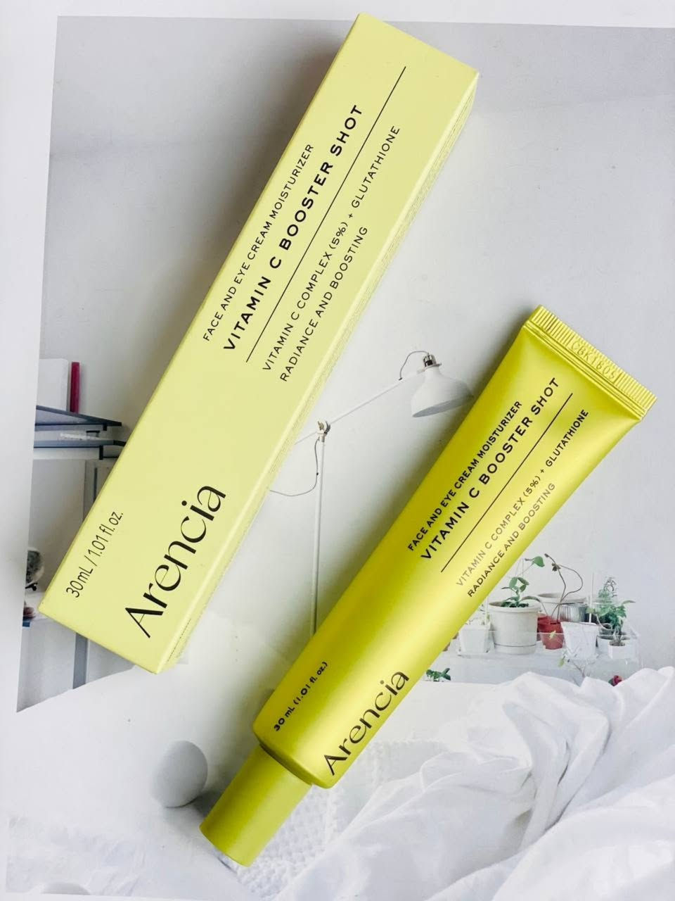 ✨ شوفوا شنو وصل عدنا 😍💛

Arencia – Vitamin C Booster Shot
كريم للوجه وتحت العين بتركيبة خفيفة وناعمة ✨

إذا تريدين إشراقة وترطيب بدون إحساس دهني فهذا الخيار إله مكان بروتينج 👌💛

🍋 فيتامين C يساعد على إعطاء البشرة مظهر أكثر إشراقاً وتجانس
✨ يساعد على تقليل مظهر البهتان والتعب
👁️ مناسب للعناية بمنطقة تحت العين
💧 ترطيب خفيف بدون ثقل

النتيجة؟
بشرة تبين أنضر… أهدى… ومظهر حيوي أكثر 😍✨

📩 للحجز والاستفسار راسلينا
🇰🇷 كوري أصلي

#Arencia #VitaminC #عناية_بالبشرة #كريم_وجه #تحت_العين نضارة ترطيب كوزمتك بشرة_صحية كوريا عناية_يومية 💛


**إذا كنت صاحب هذا الإعلان وتريد حذفه لأي سبب، رجاءا أرسل رسالة إلى الدعم الفني**