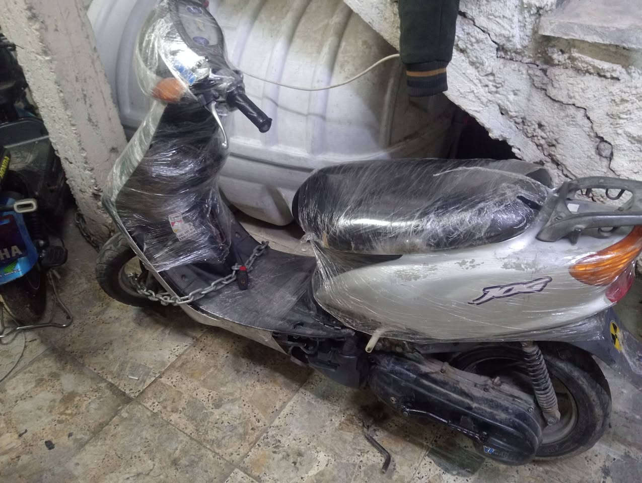 السلام عليكم دراجة عصفورية للبيع يحتاجلها تجفيت وباتري السعر 140بيها مجال الشراي شارع فلسطين ***********مستعجل على بيعتها
