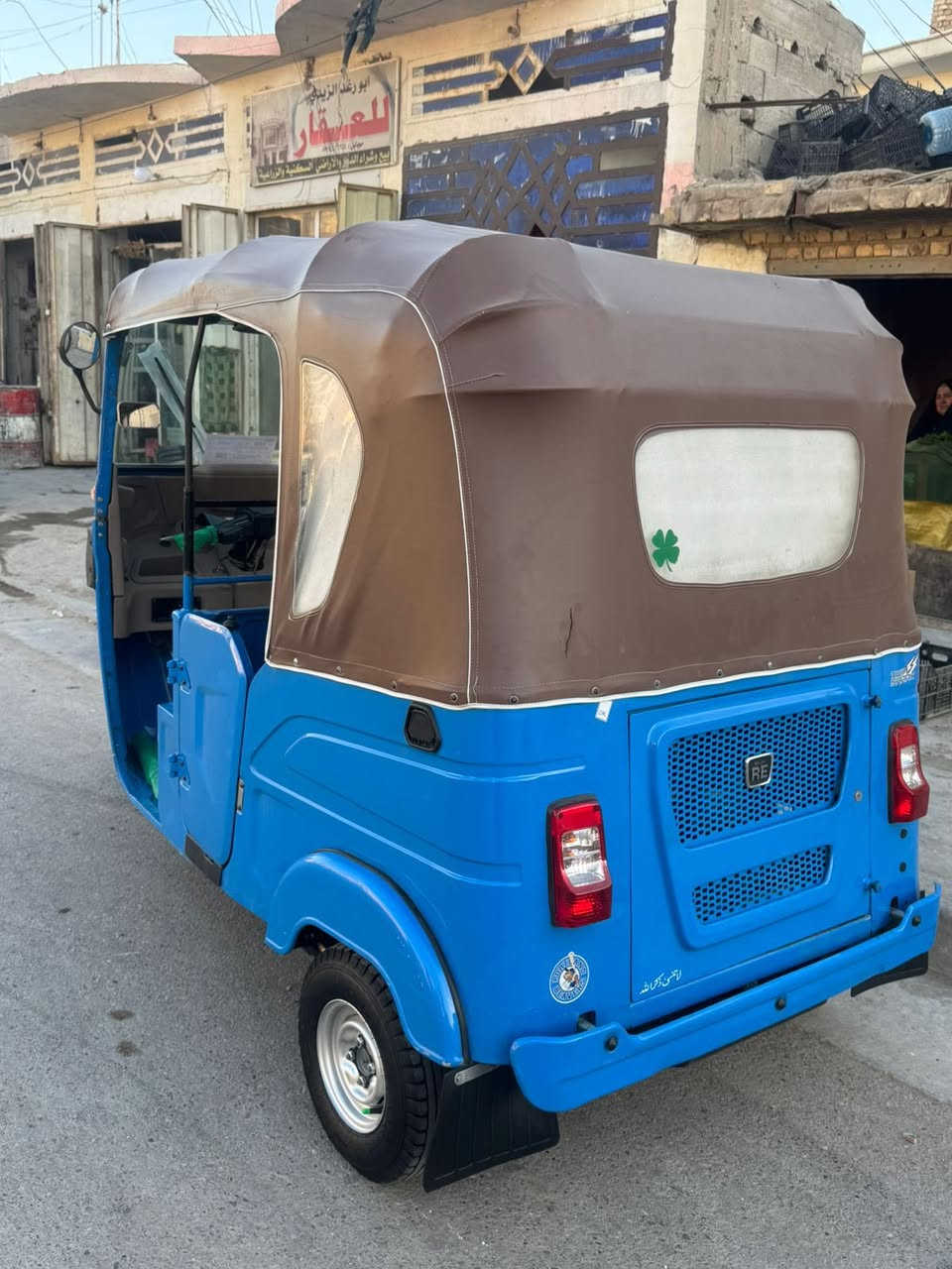 السلام عليكم تكتك للبيع موديل 2022 شهر 11. بيها شبر ونص صبغ بلصفحة تكتك بلادية ع أيدي مرتبة ممتعوبة شوفة عينك تجي تگلبها وبلخدمة  العنوان مدينة الصدر الشماعية   ***********
