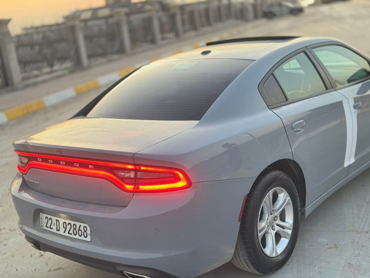 جارجر sxt لون سموك مديل 2021  سلايت موصفات سيارة مايحتاج اذكرهن موصفاتة كدام عين 

سيارة بدون ايرباك بدون شواصي بجم امامي خلفي كبس 
حادثة من امريكا بي صفحة سايق بس رش بدون دواخل بدون تبديل 
سيارة بي بطاقة بنزين تحويل غرامة بشرط 

ورقم شاصي موجود بصورة الي بخاطرها يتدلل 
وهاذا رقمي 
***********
مكان سيارة كركوك 
سعر سيارة 218$ بي مجال بسيط كركوك, العراق
