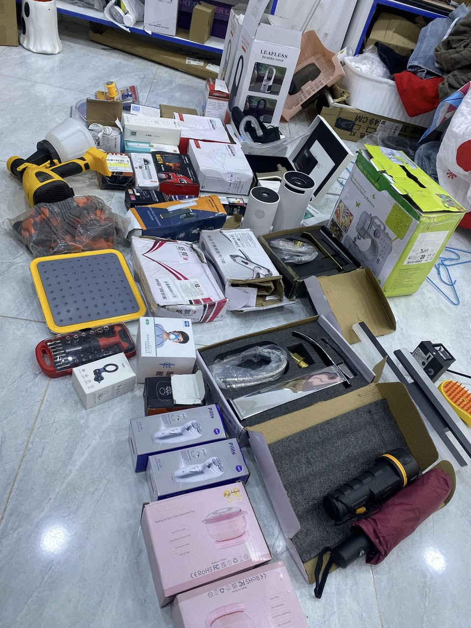 السلام عليكم
شلعه ٦٠ قطعه محسوبه ٥٥ قطعه بين منزلي بين الكتروني قطع قويه بيهن الستفسار خاص او هذه رقمي ***********
