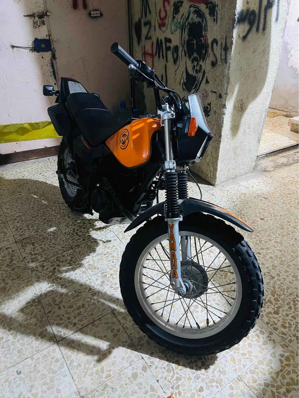 سعرها 900 وبيها مجال ياماها  محرك 125  Yamaha TW قفاز جبلي حديث اوراق كاملة  دراجة جديده وما مفتوحة وكهربائيات كلها شغالة سلف هندر كلها منطول الطول ما بيها اي نقص مكاني ميسان الماجدية شراي اتصل وتدلل *********** Singapore
