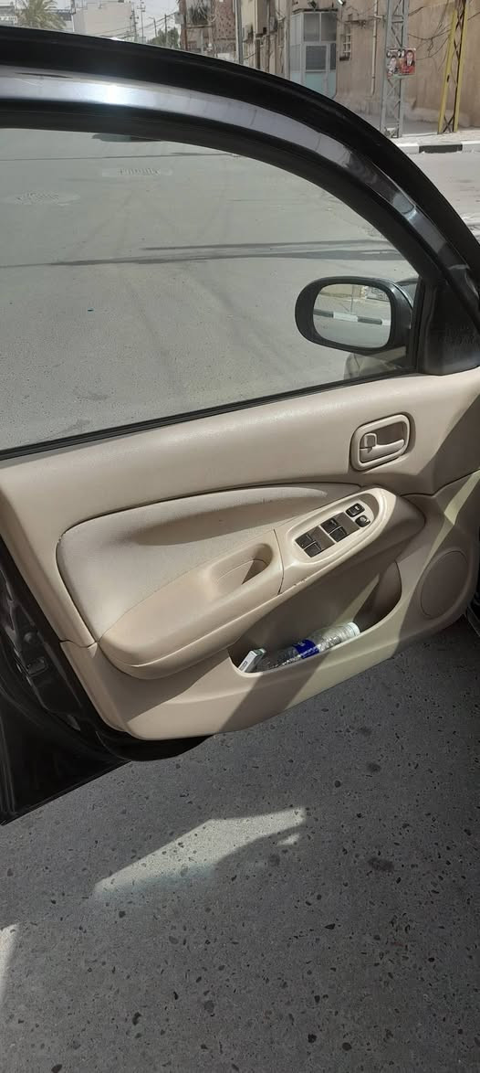 صني ٢٠١٠ ياباني قبق اسود سيارة ماشية ١٧٥ الف جاهزة تخم تاير صدر كير مكينة رقم اربيل دولي وكالة او تحويل مكان النجف فقط جاملغ صبغ امامي صوب الصدر  مكان النجف 
السعر ٩٥ ورقة ***********
