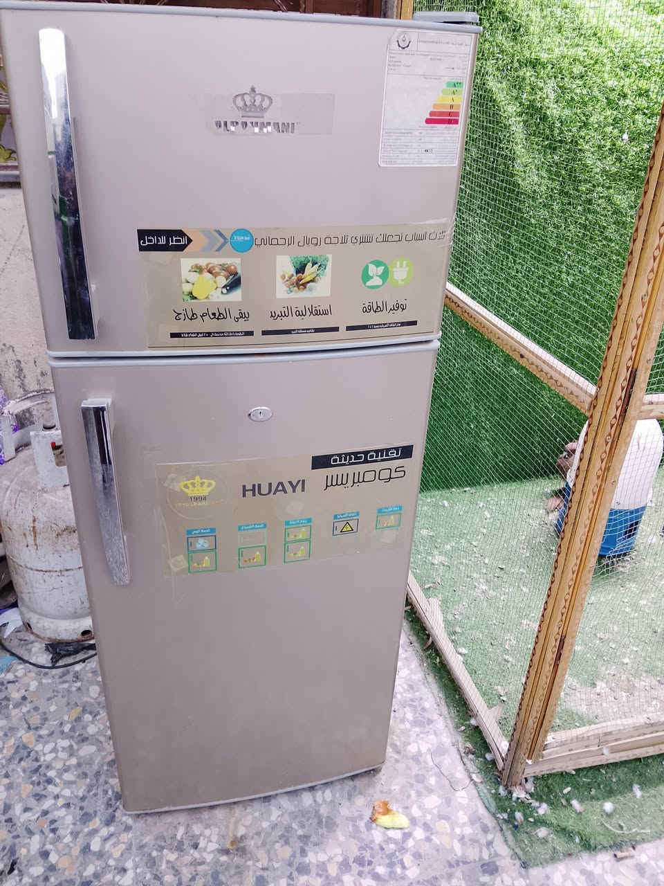 ثلاجه نضيفه حيل بس بيهه صوت من تشتغل رايدهه ب 50 وبيهه مجال
مكاني كربلاء حي الغدير 
رقم الموبايل ‏‪0780 507 0956‬‏
