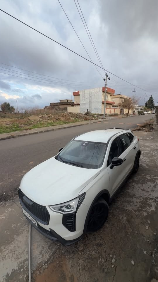HAVAL | JOLIN 2025
الون ابيض صدفي. المحرك 15 تيربو. ناقل حركة أوتوماتيك 7سرعاتDCT. الممشى 20 الف كيلو. السيارة بدون حوادث وبدون صبغ يعني كلين تايتل. جميع السيرفسات متنضمة بشركة. السيارة داخل الضمان و الضمان 10 سنين لو مليون كيلو والضمان با اسمي.  
 المواصفات الي بل سيارة 
* 🍎 Apple CarPlay
* 🤖 Android Auto
*  شاحن لاسلكي للهاتف
*  بصمة تشغيل ودخول ذكي (Keyless)
*  شاشة ترفيهية
*  مثبت سرعة (Cruise Control)
*  كاميرا خلفية
*  حساسات اصطفاف خلفية
*. شاشة الدشبول
*  إضاءة ليد امامي و خلفي 

رقم تليفون: ***********
