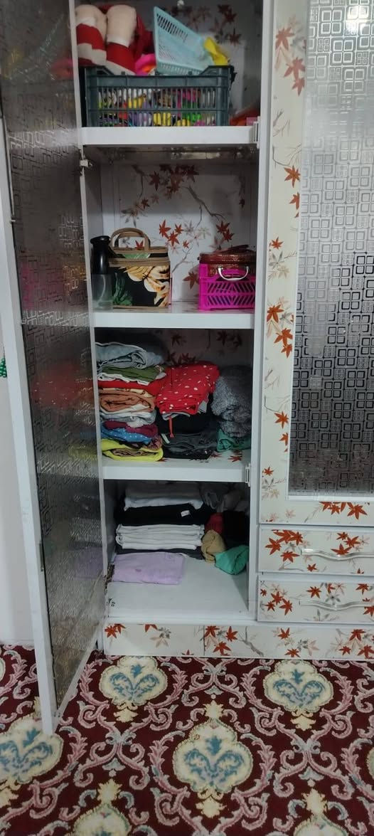 سلام عليكم غرفه تفصال عراقي درجه اولى 2020
مع كنتور المنيوم تركي خارج داخل كابون 
استفسار 
***********
