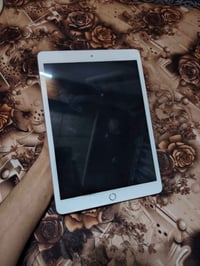 آيباد ٨ • ١٢٨ • بطاريه ٨٢٪