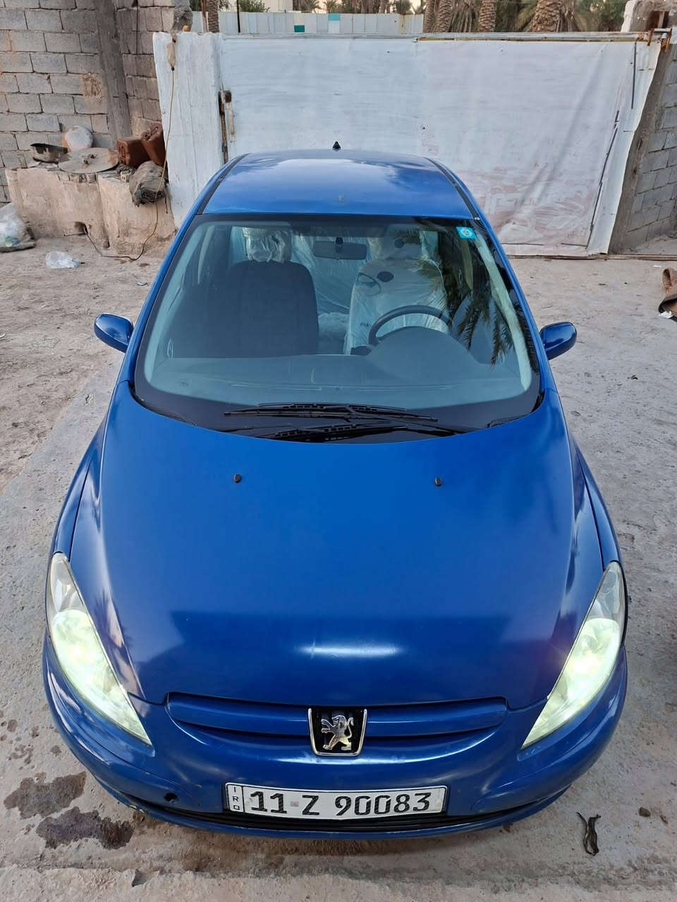 سلام عليكم من رخصت الادمن المحترم سياره بيجو فرنسي موديل 2005 /حجم 307 / كير مكينه خير من الله سياره لا ضربه ولا طخه مكينه فول كهربايتهه كله شغالهه صدر امامي خلفي جديد علمن السياره ماشيه 75الف تخم تايرات جديد لايداتت زنون السياره انضف من الصورهه عده بس يدتت الايات مكسورهه رقم السيارع انكليزي هزه جديدهه سياره بسمي ثاني يوم تحول لاحد 2030 / رقم الهاتف *********** سعر السياره 50 ورقه وبيه مجال بصيط
