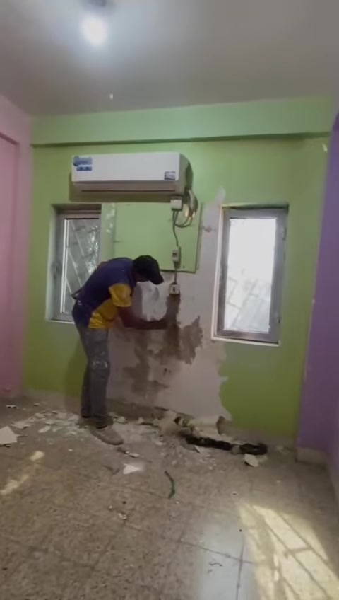 جزء من عملنا في شقق  السلام في محافظه النجف الاشرف ترميم الدار ومعالجة الارضه والرطوبه الموجوده في  الجدار بماده مانع رطوبه وتم صبغ الدار اساس بنتلايت وختمها في ماده البلاستك انشالله ينال عجابكم 
فَن آلُصٍبْآغ ۆآلُدِيَگۆرآتٌ 

آلُآستٌفَسآر علُﮯ آلُرقم
👇
***********
