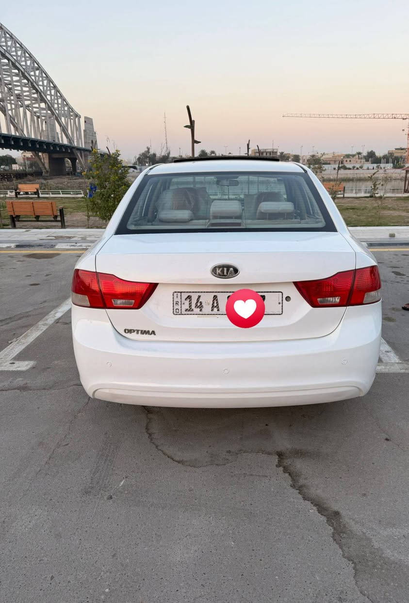 يا الله السلام عليكم اوبتيما 2010 فول مواصفات فتحه اشاره بالمرايه بصمه سياره جديده ترايه زيرو كفاله من التبديل رش فقط هلالين  وربع باب خلفي بسيط زائد الجاملغ الامامي بارد  رقم بصره انكليزي مشروع وطني الجديد مكاني ناصريه مركز  السعر 120 قفل قفل بدون عمله اخوان الي يشوفه غاليه يدعينه بلرزق ويعبر المنشور الاستفسار ***********
