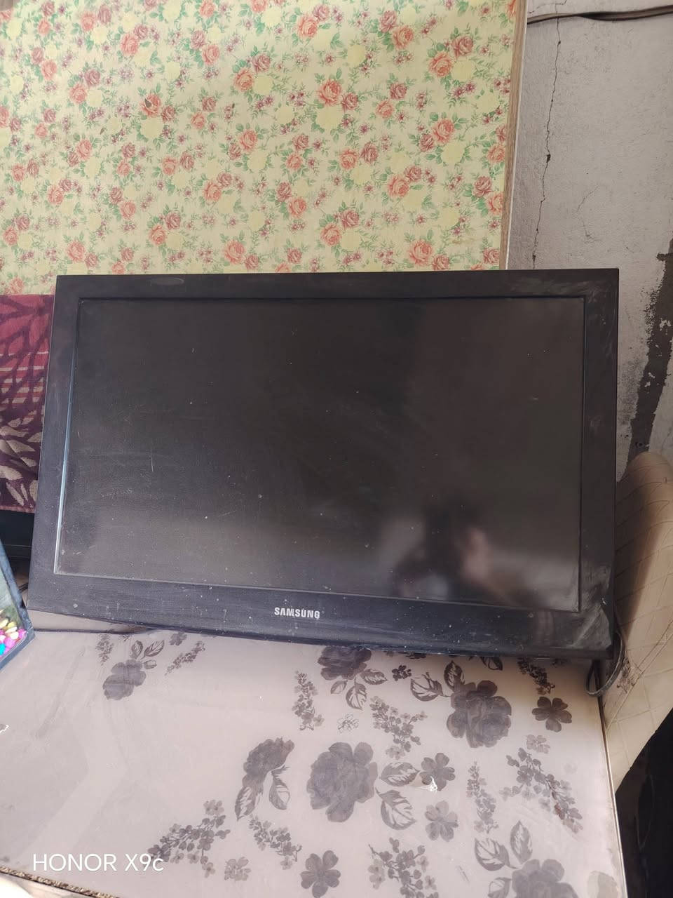 بلازمات للبيع سامسونج والريان وال جي الحجم 40 ***********
