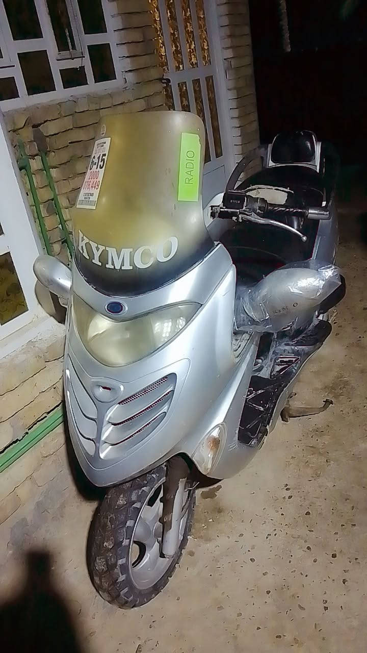 سلام عليكم  موطور كايمكو شغال من كلشي مراوس او ابيع


**إذا كنت صاحب هذا الإعلان وتريد حذفه لأي سبب، رجاءا أرسل رسالة إلى الدعم الفني**