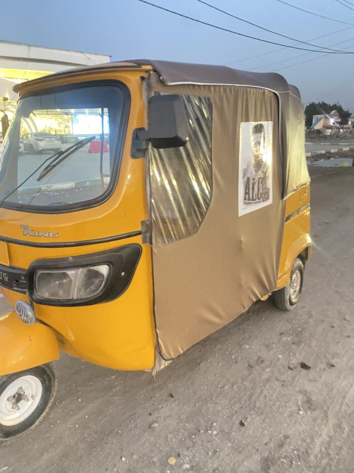 السلام عليكم تكتك ٢٠للبيع رقم وسنويه بابل تحويل ثاني تكتك جاهزه كبل للشارع كامله ع اخر حبايه 
السعر ٥٥٠٠وبيهه مجال
مكاني بغداد المحموديه 
***********
