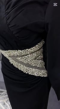 فستان بيجي • مقاسات ٣٨-٤٦ • تسليم ثاني يوم