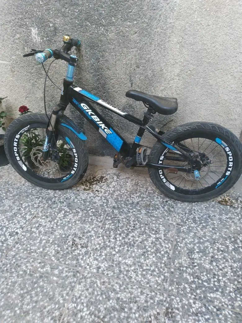 السلام عليكم ورحمة الله وبركاتة 
من رخصة الادمن الكريم
للبيع دراجة نوع GKBIKE 
دراجة نظيفة وجاهزة للاستخدام مبيها اي عطل 
عنوان كاظمية
الله يخليكم لتكسرون بسعرها والله العظيم عندي ظرف عيد والتزامات عائلية


**إذا كنت صاحب هذا الإعلان وتريد حذفه لأي سبب، رجاءا أرسل رسالة إلى الدعم الفني**