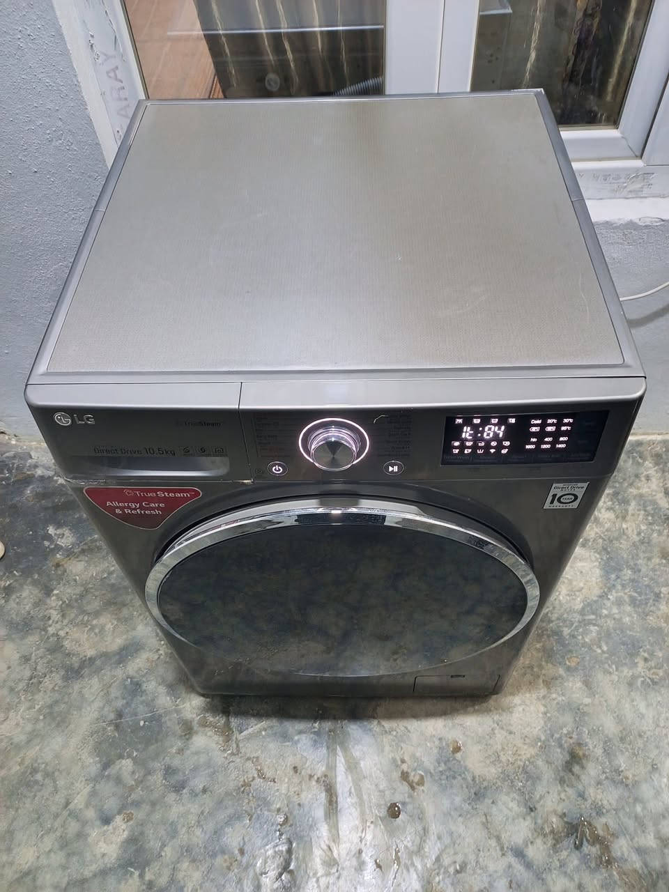 للبيع غسالة ملابس تماتيك 
شرط الشغل كيلوات lg 10.5
ديجيتال سمارت تشغيل عن بعد 
***********واتس
***********قفط واتس
