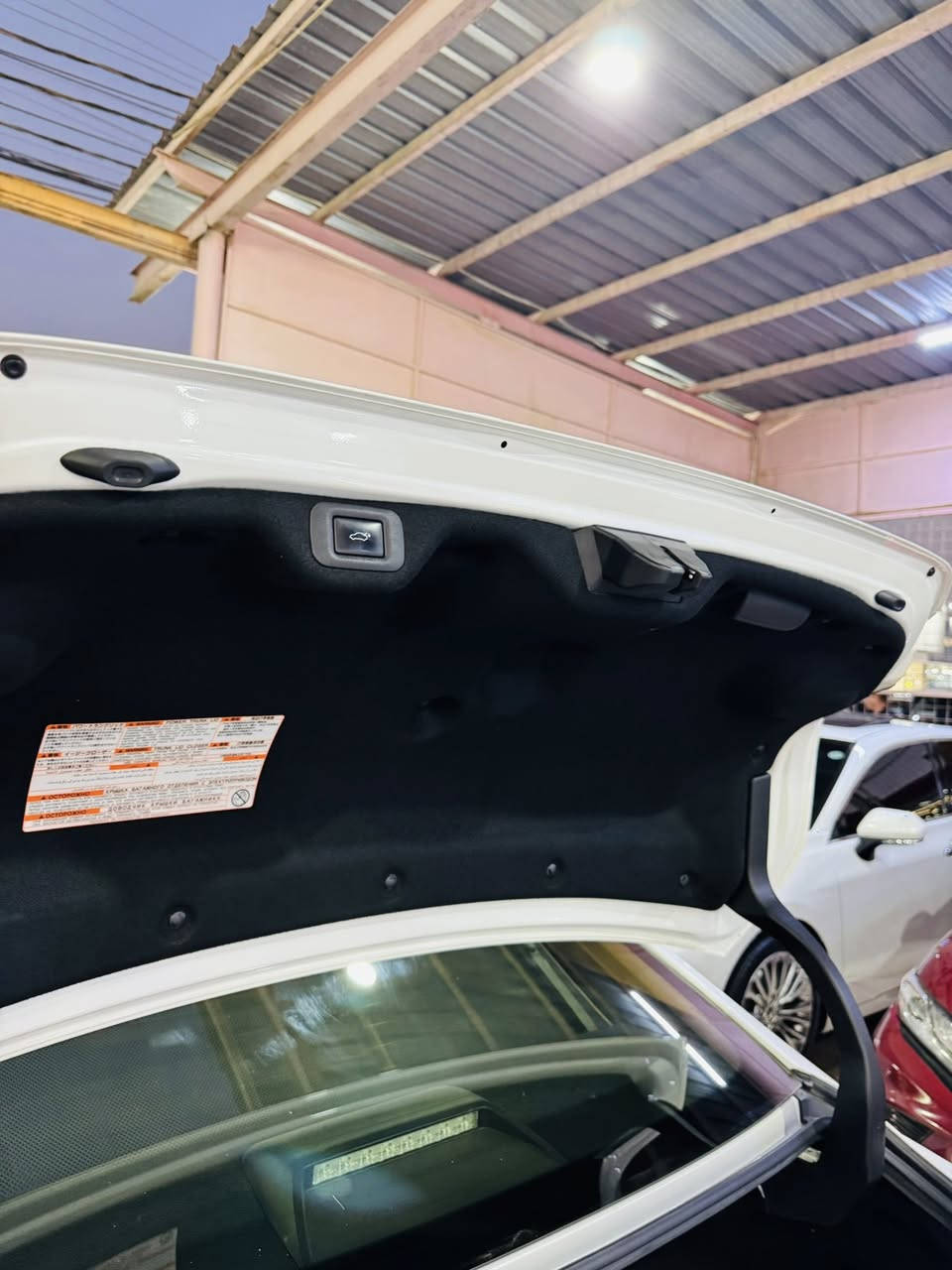 Lexus ES350
2023
شريكة مهند فول مواصفات 
بانورما 
٥ كاميرا ٣٦٠ درجة 
٥ بردة 
رادار امامي و جانبي و خط مسار 
كوشن خزن و كوشن هيتةر 
شاشة كبير 
بخاخ لايتات لايت اوتو 
تحكم مقاعد خلفي 
بعد اهوية مواصفات 
ماشية ٦٠ الف كيلو 
سعر ٤١٠ ورقة 
مكفولة كفالة عامة 
***********
