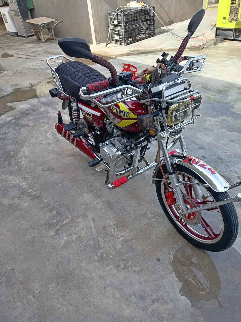 سلام عليكم شباب
دراجه موديل 2024
فول نضافه فول نعومه نشاط لا تحجي عليه
شرط محرك ماممدوده عل سبانه 
الدراجه سعره 850 وبيه مجال الشراي 
بي خير ويدلل (***********
ادمن 🌹
