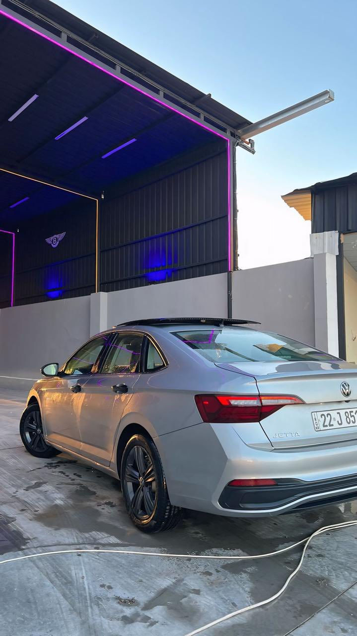 مواصفات se
موديل 2022
ماشيه 54 الف كيلو 
بانوراما 
كشنات جلد كهرب 
تدفئه كشنات 
صندوق كهرب 
مستشعر وقوف 
مراقب نقطه العمياء
بصمه 
كاميرا 360 
عرض المعلومات ع زجاج الأمامي

الضرر 

بيها باب الخلف السكن

السعر 180 وبيها مجال بسيط


**إذا كنت صاحب هذا الإعلان وتريد حذفه لأي سبب، رجاءا أرسل رسالة إلى الدعم الفني**