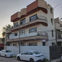 عندي بنايه للبيع ٧٢م ركن واجة ١١م نزال ٦م نص ٣طوابق كل طابق بيها غرفة ...