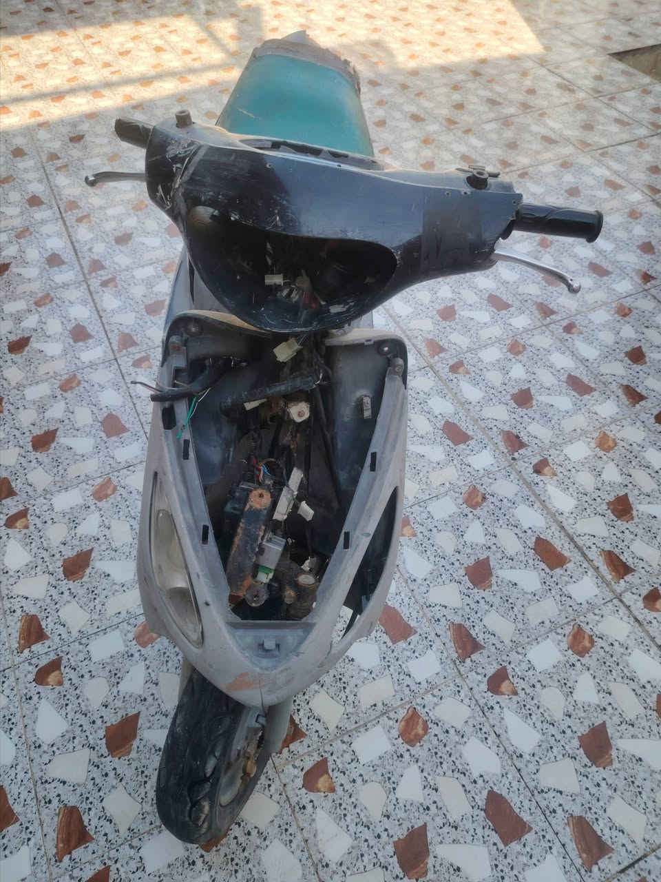 دراجه ماكس لبيع دراجه عوزه بس كهربايات شغال دراجه سعره 180بيه مجال هاذه رقمي ***********
